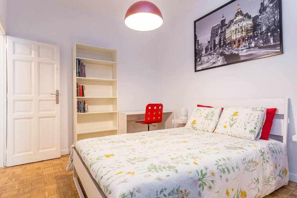 شقة Piso Confortable Y Centrico مدريد المظهر الخارجي الصورة