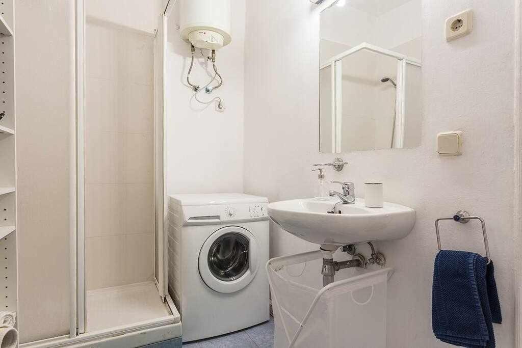شقة Piso Confortable Y Centrico مدريد المظهر الخارجي الصورة