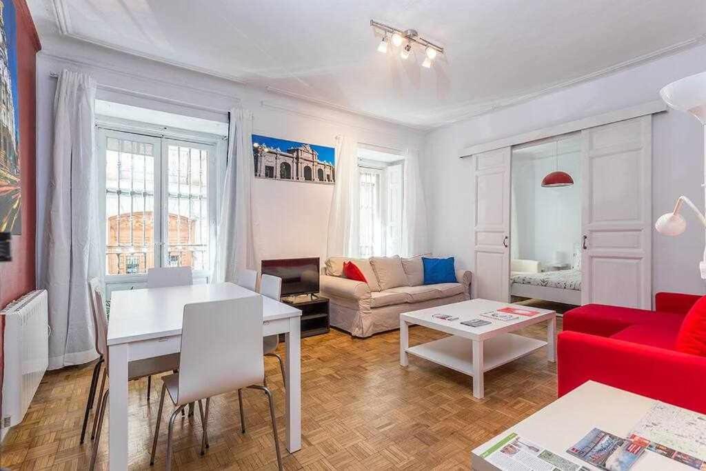 شقة Piso Confortable Y Centrico مدريد المظهر الخارجي الصورة